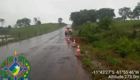 Chuvas causam danos em parte da pista na RO-010, próximo a Linha 168, mas...