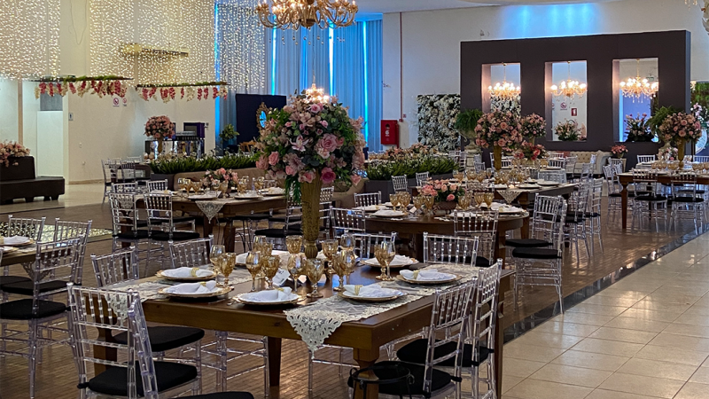 Foto 7 da matéria: DECORAÇÃO DE CASAMENTO NA AABB