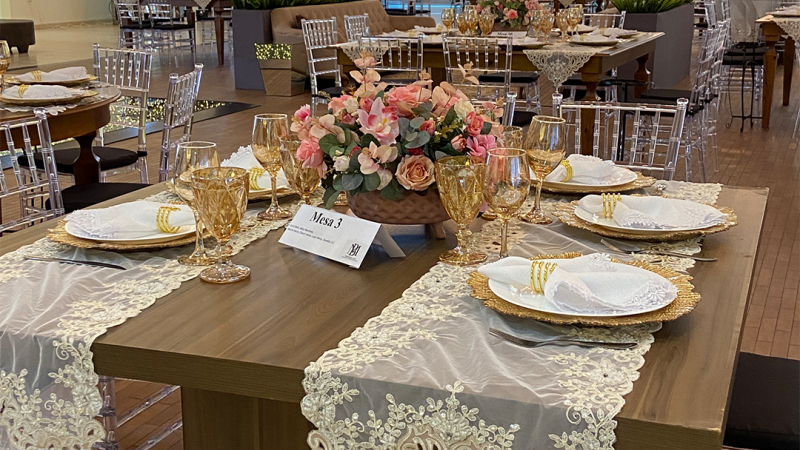Foto 12 da matéria: DECORAÇÃO DE CASAMENTO NA AABB