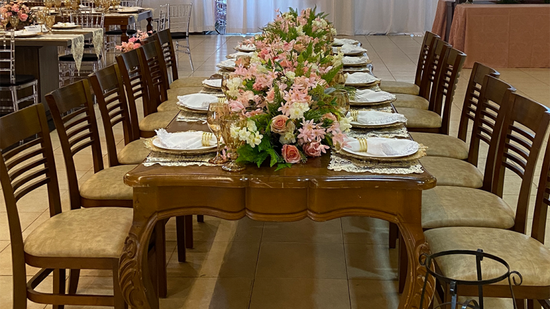 Foto 11 da matéria: DECORAÇÃO DE CASAMENTO NA AABB