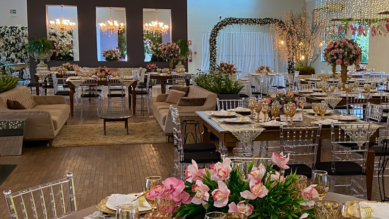 Foto 23 da matéria: DECORAÇÃO DE CASAMENTO NA AABB
