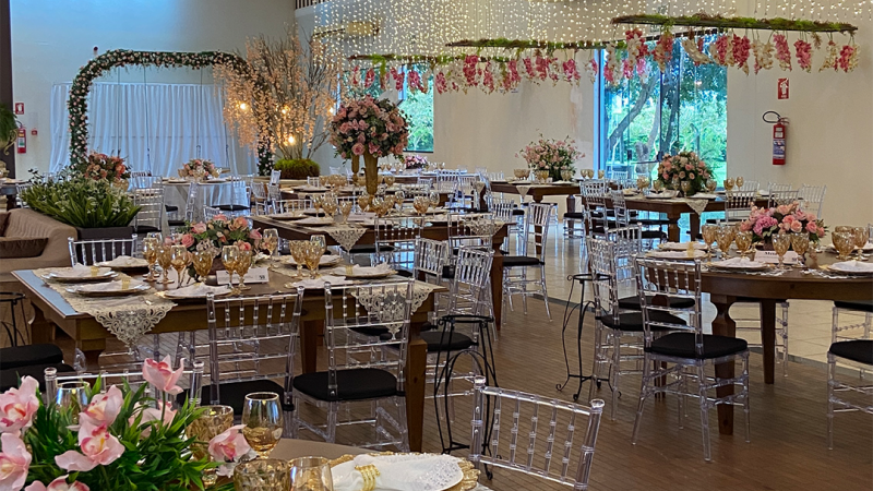 Foto 20 da matéria: DECORAÇÃO DE CASAMENTO NA AABB