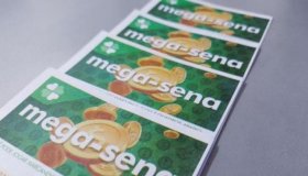 Duas apostas cravam as seis dezenas e dividem prêmio de R$ 74,9 milhões da...