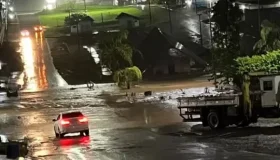 Forte chuva em Nova Brasilândia deixa parte da cidade alagada