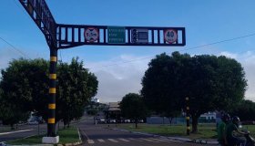 Raio atinge e queima Semáforo da Rua Corumbiara com a Avenida 25 de Agosto, em...