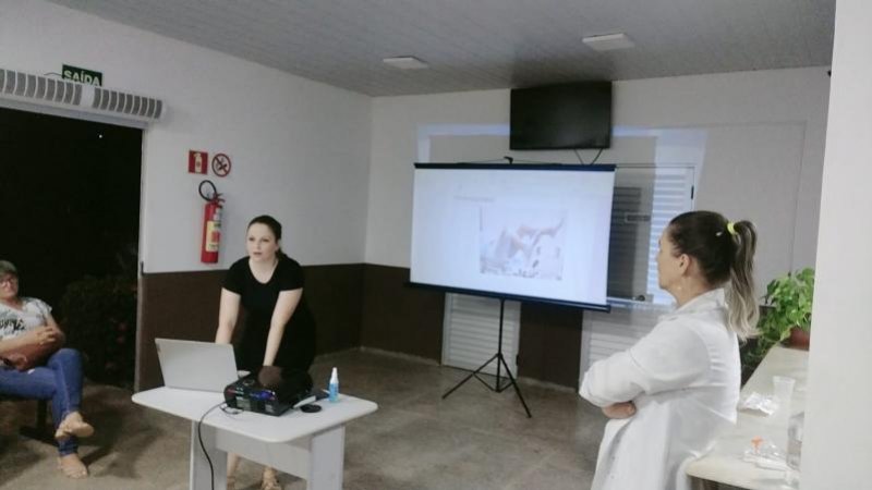 Foto 1 da matéria: SEMUSA: Encerramento das ações do 'Março Lilás' reuniu centenas de pessoas em Rolim de Moura