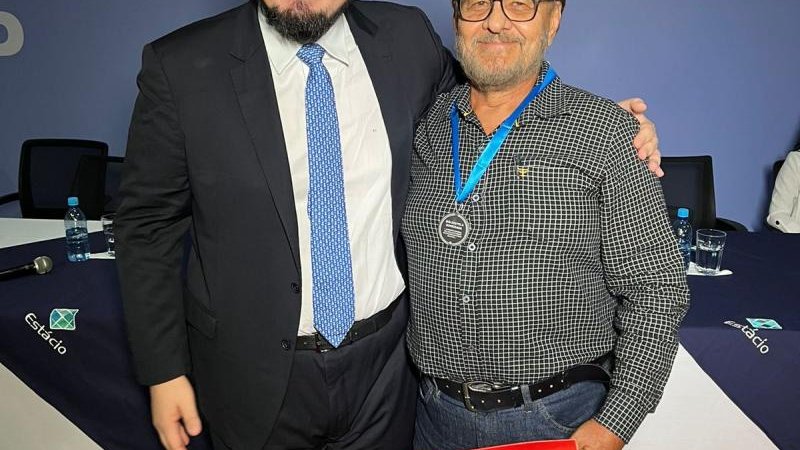 Foto 3 da matéria: Ex-presidentes da Subseção de Rolim de Moura são homenageados com a Medalha Valter Nunes de Almeida