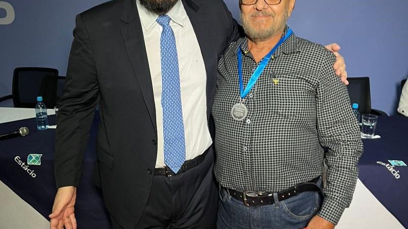 Foto 5 da matéria: Ex-presidentes da Subseção de Rolim de Moura são homenageados com a Medalha Valter Nunes de Almeida