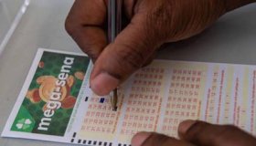 Ninguém acerta as seis dezenas da Mega-Sena e prêmio vai a R$ 14 mi; veja os...