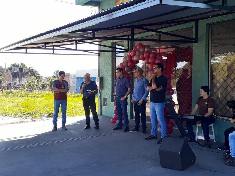O prefeito Aldo Júlio participou da solenidade e parabenizou a família pelo empreendimento.