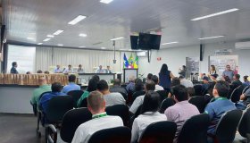 Sessão Solene de Moção de Aplausos é realizada na Câmara de Rolim de Moura...