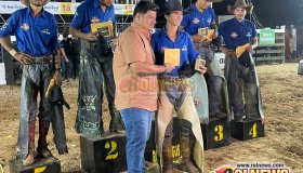 Carlos Alexandre Gabriel é o campeão do rodeio da 34ª Expoagro de Rolim de...