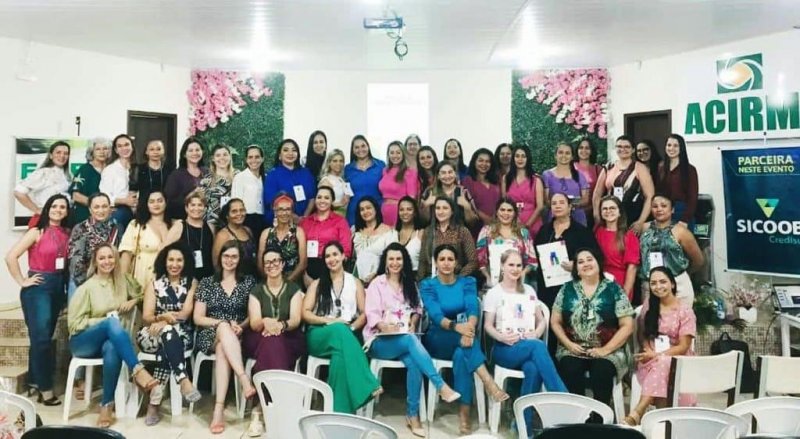 O objetivo também inclui proporcionar capacitações, palestras, assessoria jurídica, mentorias, certificados de origem, entre outros serviços”, destaca a diretora da FACER e conselheira Executiva do CMEC no estado de Rondônia, Kelly Naahmara Rodrigues Jorg