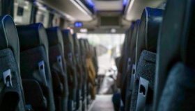 Governo sanciona lei que obriga empresas a venderem assentos para crianças e...