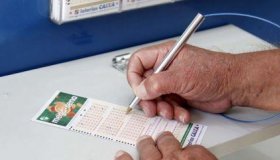 Mega-Sena acumula e prêmio vai a R$ 115 milhões; veja as dezenas