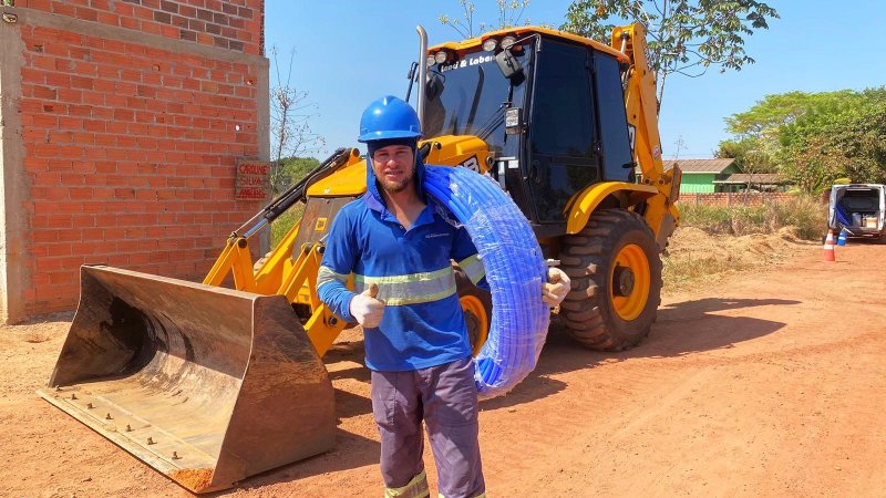 Moradores da Vila Celestino começam a receber rede de água tratada