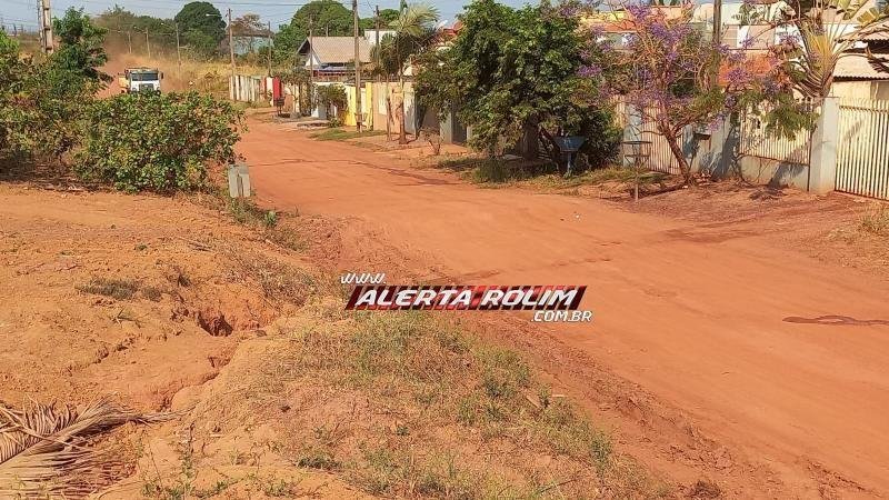 Foto 2 da matéria: Menina morre após cair de moto em Rolim de Moura