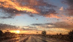 Porto Velho registra chuva depois de mais de duas semanas de tempo seco e altas...
