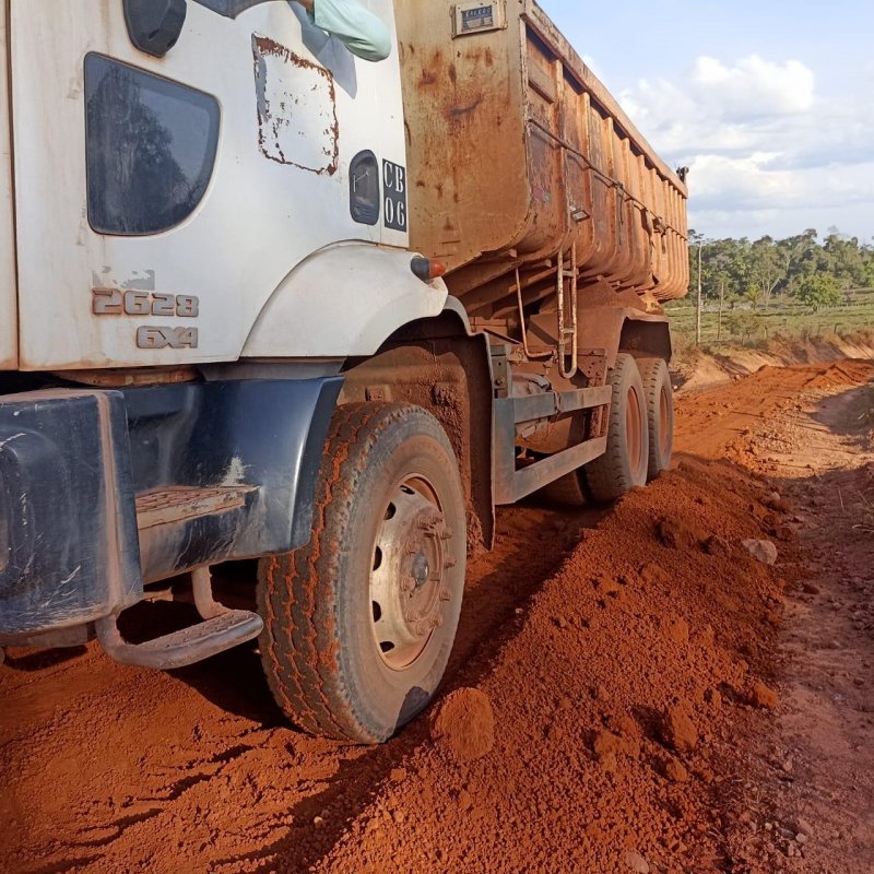 Secretaria de obras de Rolim de Moura conclui recuperação da linha 192 lado sul