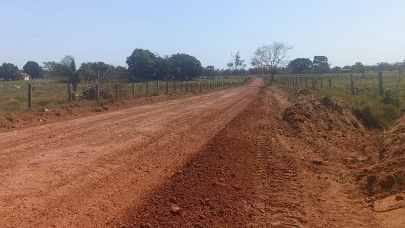 Foto 1 da matéria: Secretaria de obras de Rolim de Moura conclui recuperação da linha 192 lado sul
