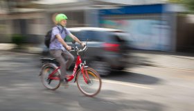 Uso de bicicletas elétricas aumenta, secretário anuncia campanha educativa e...