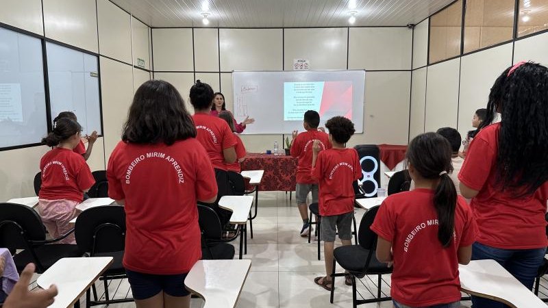 Foto 16 da matéria: Conectinove inicia duas turmas do Curso de Bombeiro Mirim Aprendiz em Rolim de Moura
