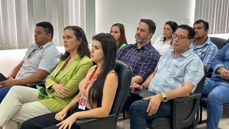 Foto 1 da matéria: Rolim de Moura terá Projeto Piloto de sinalização de trânsito em Rondônia