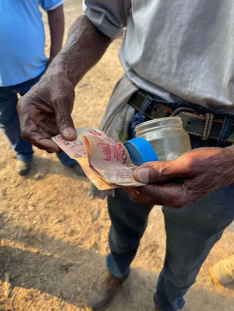 Idoso resgatado de situação análoga à escravidão em propriedade rural de RO era pago com notas de Cruzeiro — Foto: Polícia Federal/Divulgação