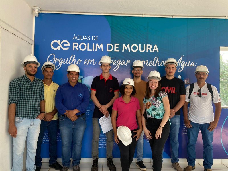 Acadêmicos de engenharia civil realizam visita técnica à Estação de Tratamento de Água, em Rolim de Moura