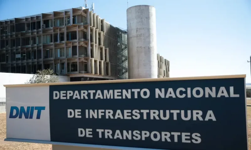 Fachada da sede do Dnit, em Brasília — © Marcello Casal JrAgência Brasil