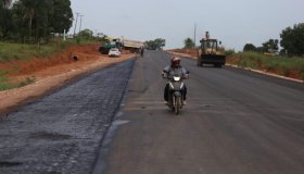 Obra de pavimentação asfáltica na RO-491 beneficia população da região da...