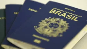 Adiada exigência de visto para turistas dos EUA, Canadá e Austrália
