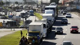 Motoristas têm novos prazos para regularizar exame toxicológico