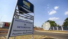 Inmet: temperaturas altas e chuvas marcam terça de carnaval
