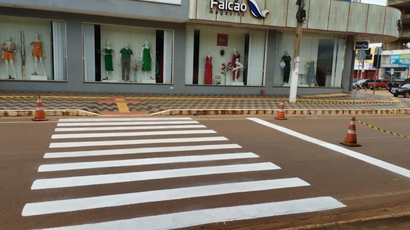 Comtran revitaliza a sinalização de Trânsito em Rolim de Moura