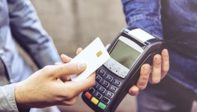 Saiba como fazer pagamentos e parcelar débitos de veículos usando o cartão...