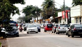 Veículos com placa final 4 devem ter licenciamento regularizado sem multas...