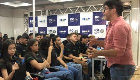 Estudantes de cursos voltados ao agro participam de workshop sobre economia...