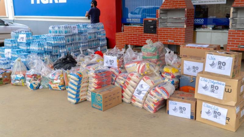 Foto 1 da matéria: Campanha humanitária do Governo de RO coleta arrecadações nos municípios e segue para o RS