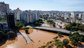 Chega a 100 o número de mortes confirmadas no Rio Grande do Sul
