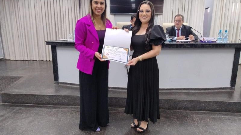 Foto 9 da matéria: Profissionais de Saúde Mental recebem Moção de Aplausos conferida pela câmara de vereadores de Rolim de Moura