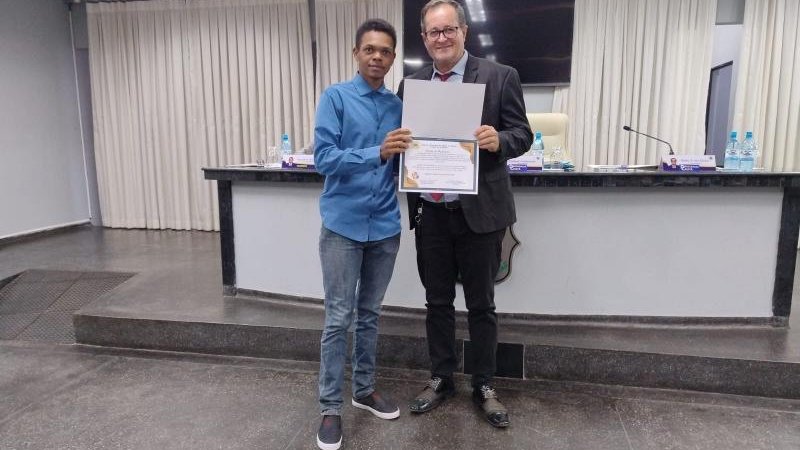 Foto 8 da matéria: Profissionais de Saúde Mental recebem Moção de Aplausos conferida pela câmara de vereadores de Rolim de Moura