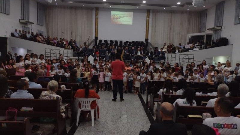 Foto 3 da matéria: ROLIM DE MOURA- CULTO ESPECIAL DE GRATIDÃO A DEUS PELOS 113° ANOS DA ASSEMBLEIAS DE DEUS NO BRASIL