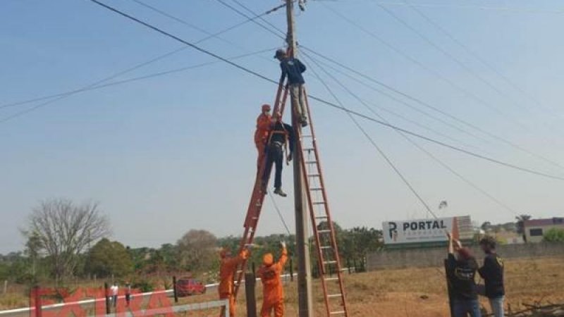 Foto 2 da matéria: Jovem morre por descarga elétrica de alta tensão em Cerejeiras