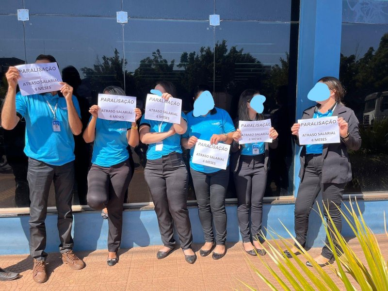 Servidores terceirizados do Tudo Aqui de Rolim de Moura entram em greve, após quatro meses sem receber
