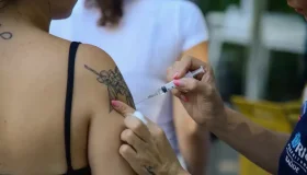 Casos de rinovírus e covid-19 crescem no país, aponta Fiocruz