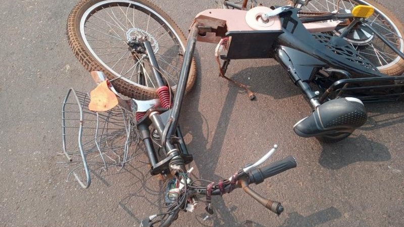 Foto 2 da matéria: Delivery atropela idoso de bicicleta e foge sem prestar socorro, em Rolim de Moura