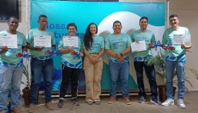 Alunos do projeto “Mãos e Obras” recebem certificados após curso de...