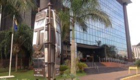 Faculdade que demorou para expedir certificado é condenada por danos morais,...