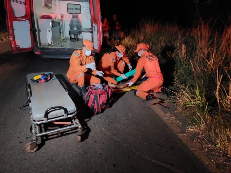 Rolim: Idoso é socorrido em estado grave após ser atingido por carro na RO-383 saída para Santa Luzia